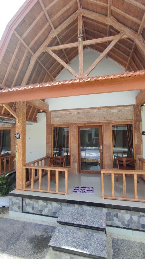 Kristal Garden Hotel Sekotong Exterior photo