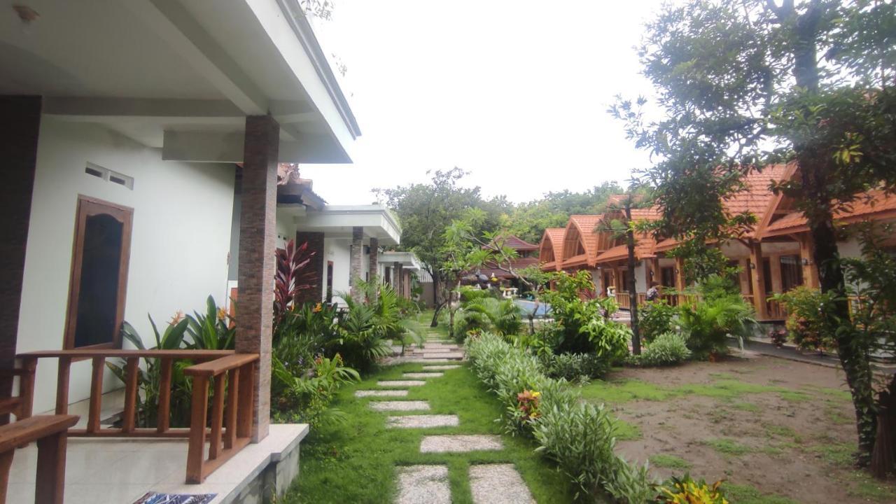 Kristal Garden Hotel Sekotong Exterior photo